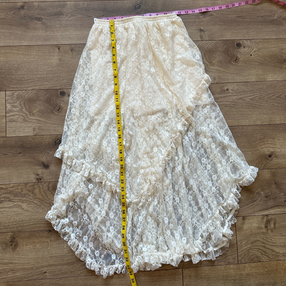 Layered Half Slip Lace Skirt | Size Small | Cream - Picture 5 of 5